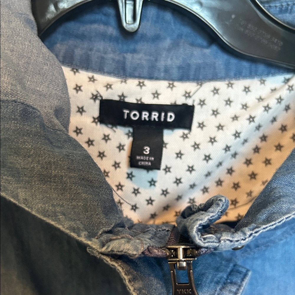 Torrid Denim Jacket with Star Pattern - Picture 2 of 7